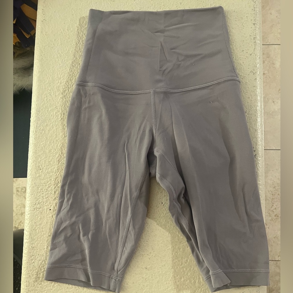 Lululemon 7” Align Shorts - Size 2
